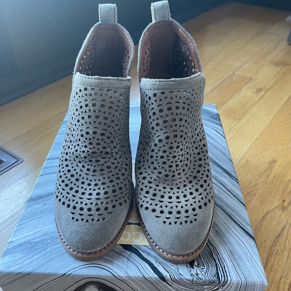 Jeffrey Campbell suede Booties